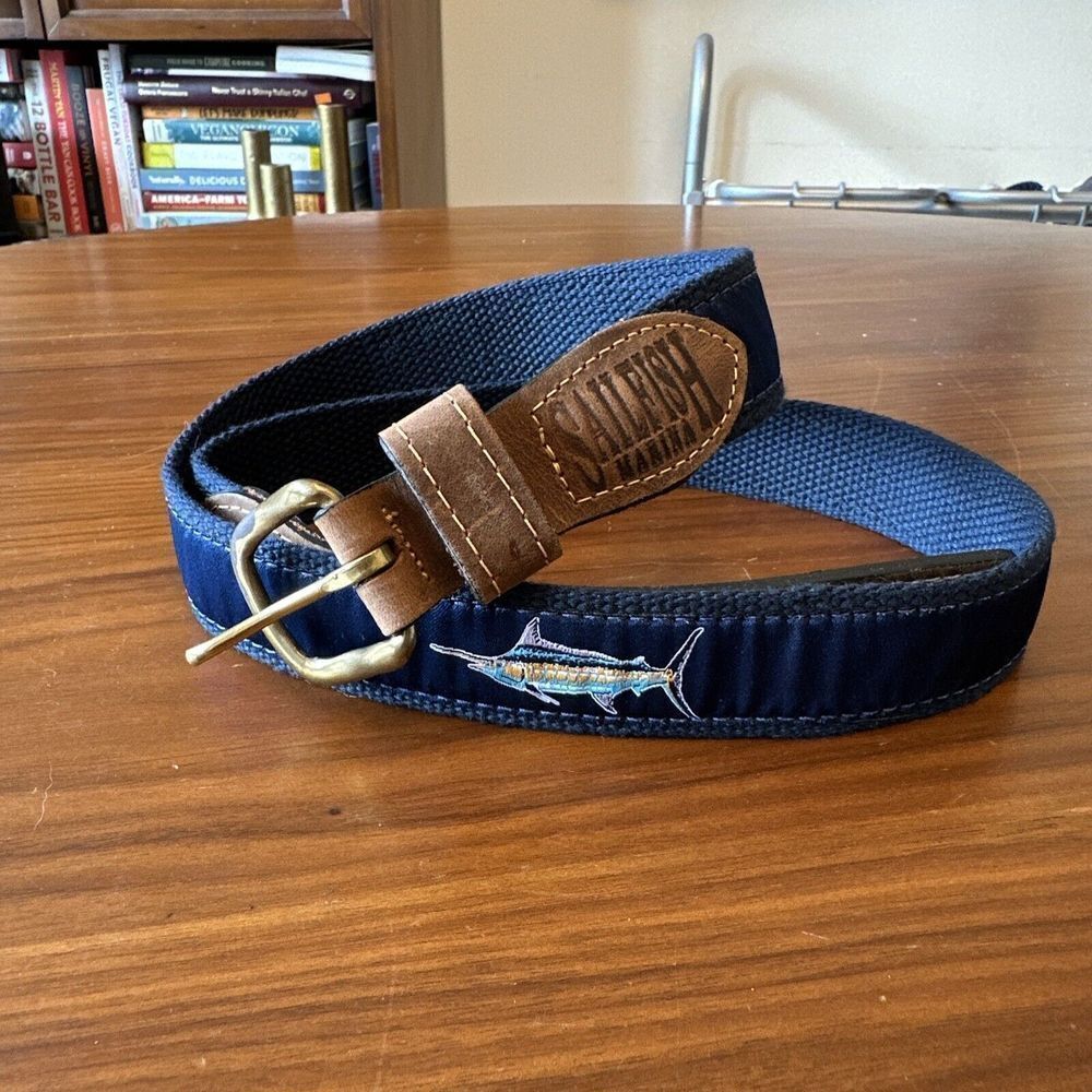 Sailfish Marina Men's Belt Golf Size 38 Patterned Swordfish Leather Brass